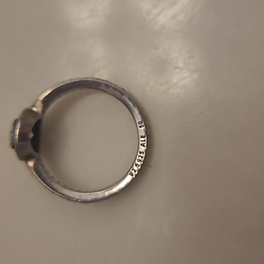 Elegant Silver Halo Ring - Picture 4 of 5
